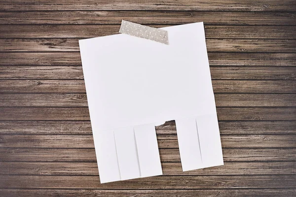Fehér Üres Letéphető Csonk Papír Jegyzet Szöveg Nélkül Falon — Stock Fotó