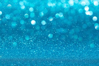 Parlak ışıklar. Parlaklık, kıvılcımlar ve çözülmüş arka plan. Noel, Yeni Yıl, Bahar veya Yaz Tatilleri. Boşluğu kopyala