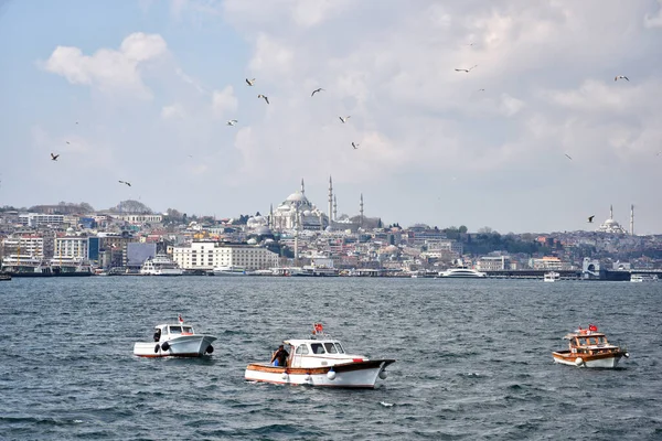 Stanbul Simgeleri Manzaraları Yılın Ilkbaharı Liman Stanbul Türkiye — Stok fotoğraf