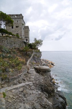 Savunma sığınağı Monterosso al Mare 'de Cinque Terre Ulusal Parkı, Liguria, İtalya, Avrupa