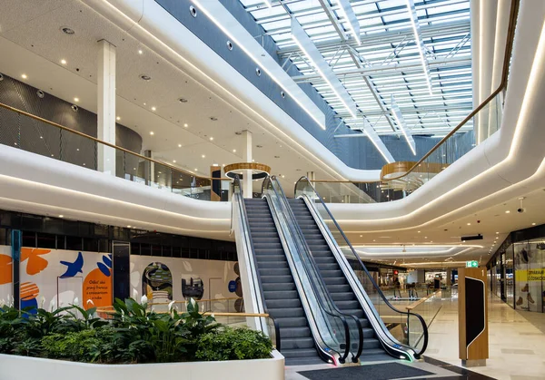 Nivy Estación Autobuses Centro Comercial Interior Bratislava Eslovaquia — Foto de Stock