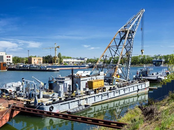 Ship Repair Dock Winter Port Danube River Bratislava Slovakia — Stock Photo, Image