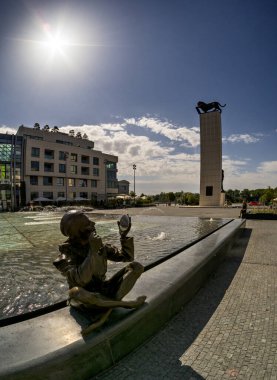 Pier, Eurovea, alışveriş merkezi, anıt, Stefanik, Bratislava, Slovakya.