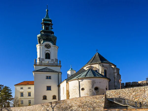 Κάστρο Στη Νίτρα Εκκλησία Τείχη Σλοβακία — Φωτογραφία Αρχείου