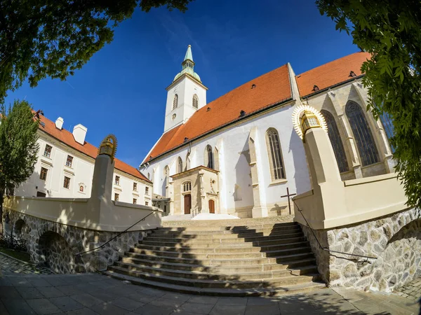 Szent Márton Gótikus Székesegyház Koronázási Templom Pozsony Szlovákia — Stock Fotó