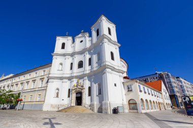 Slovakya, Bratislava 'daki Katolik Kutsal Üçleme Kilisesi.