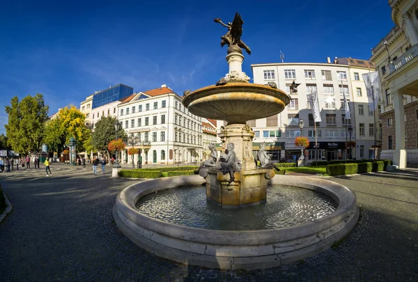 Théâtre National Slovaque Fontaine Ganymède Bratislava Slovaquie — Photo