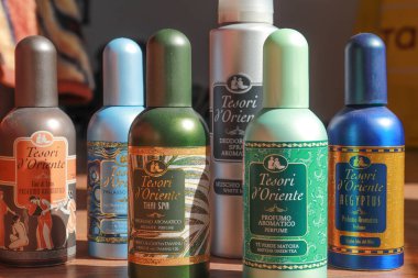 Tesori d 'oriente parfümü, farklı kokular, deodorant, renkli