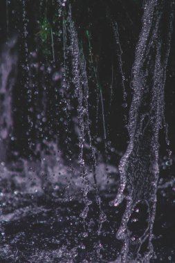 Şelale berrak su, güzel doğa, taze