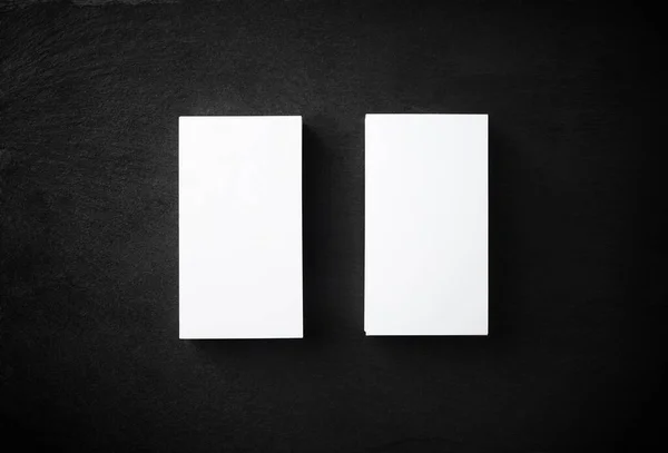 Dois Cartões Visita Branco Fundo Pedra Mockup Para Identidade Marca — Fotografia de Stock