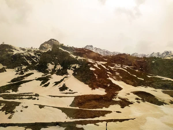 Montanha Coberta Neve Pela Manhã — Fotografia de Stock