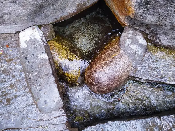Agua Pura Que Sale Piedras Neharukund Manali Himachal Pradesh India — Foto de Stock