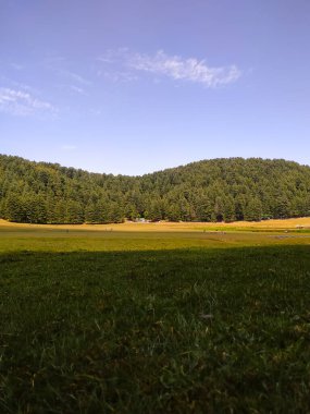 alan ve gökyüzü manzara