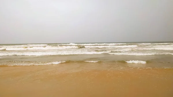 Verbazingwekkend Bruin Zand Witte Golf — Stockfoto