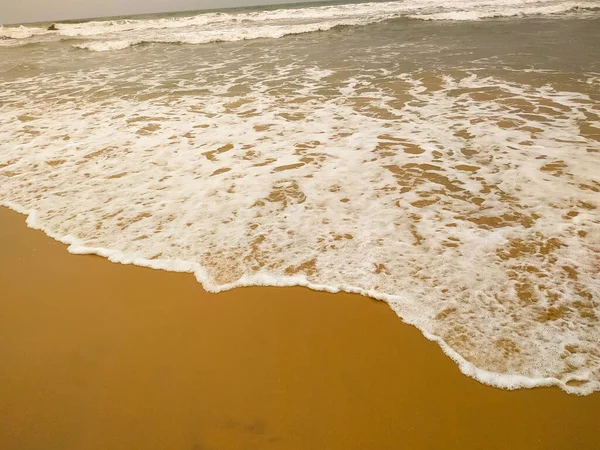 Καλοκαίρι Παραλία Έννοια Μαλακό Κύμα Της Θάλασσας Άδεια Αμμώδη Παραλία — Φωτογραφία Αρχείου