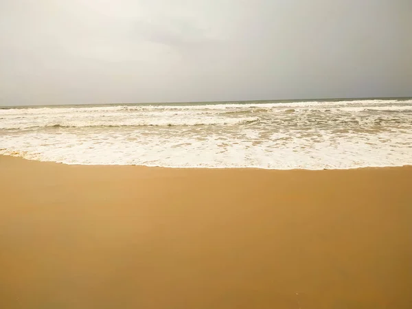 Beautiful Soft Wave Sea Empty Sandy Beach Background Copy Space — Stock fotografie