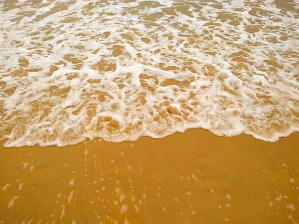 沙滩上美丽的海浪背景 — 图库照片
