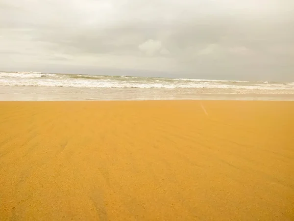 Beautiful Waves Yellow Sand Beach — Foto de Stock
