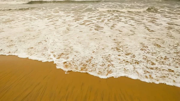Soft Wave White Ocean Sandy Beach Sunny Day Background Subject — Stockfoto