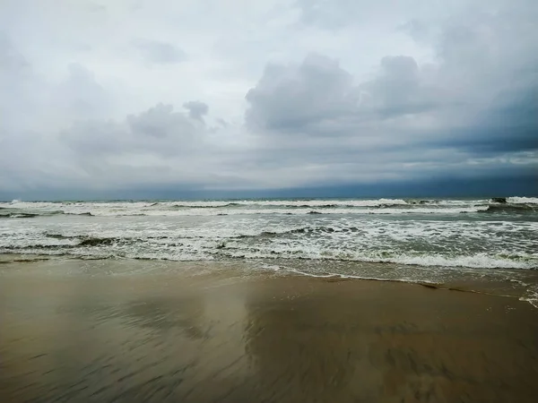 Wellen Strand Als Hintergrund — Stockfoto