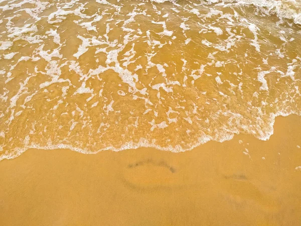 Blaue Ozeanwelle Sandstrand Weiche Welle Des Blauen Ozeans Sandstrand Hintergrund — Stockfoto
