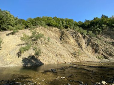 Wislok 'un görülebilir kayası Rudawka Rymanowska yakınlarında Olza duvarı olarak adlandırılıyor.