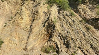 Wislok 'un görülebilir kayası Rudawka Rymanowska yakınlarında Olza duvarı olarak adlandırılıyor.