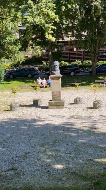 Iwonicz Zdroj Podkarpackie Voyvoda Polonya 6 Eylül 2021. Spa tarihi tuğla binasının merkezinde eski bir saray var.