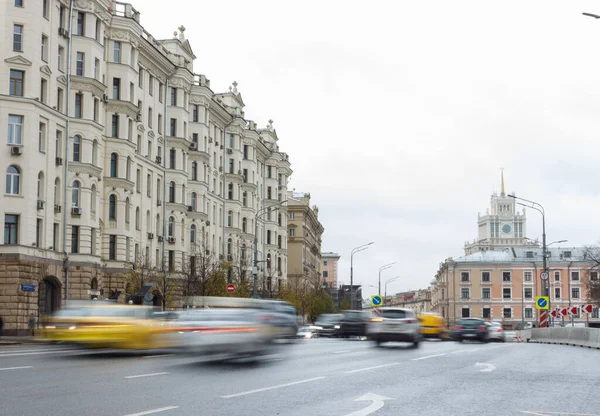 Moskau Russland Oktober 2021 Spätherbst Der Nähe Des Triumphalnaja Platzes — Stockfoto