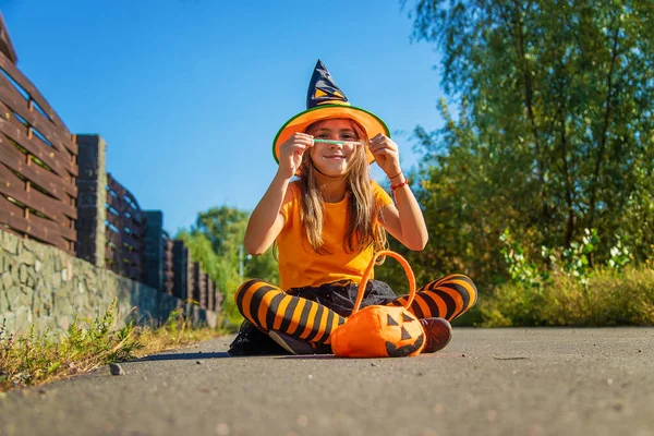 Halloween Vakantie Kindermeisje Kostuum Selectieve Focus Jongen — Stockfoto