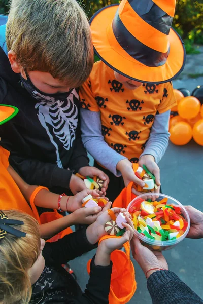 Święto Halloween Dziecko Kostiumie Wybiórcze Skupienie Dzieciaku — Zdjęcie stockowe