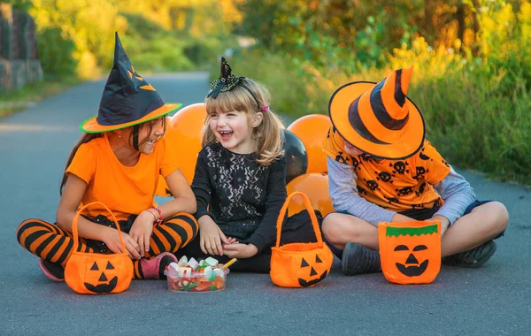 Święto Halloween Dziecko Kostiumie Wybiórcze Skupienie Dzieciaku — Zdjęcie stockowe