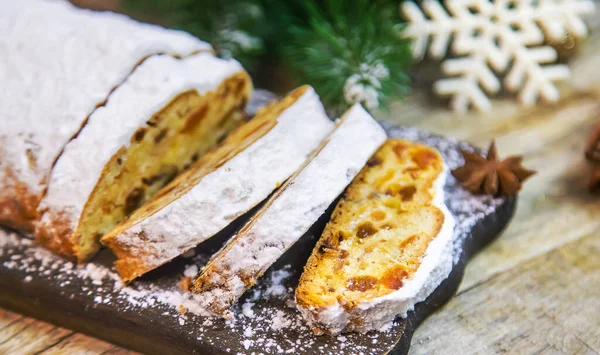 Bolo Natal Roubado Mesa Foco Seletivo Alimentos — Fotografia de Stock
