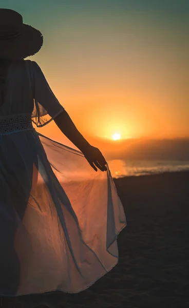Woman Beach Sunset Selective Focus Sea — Fotografia de Stock