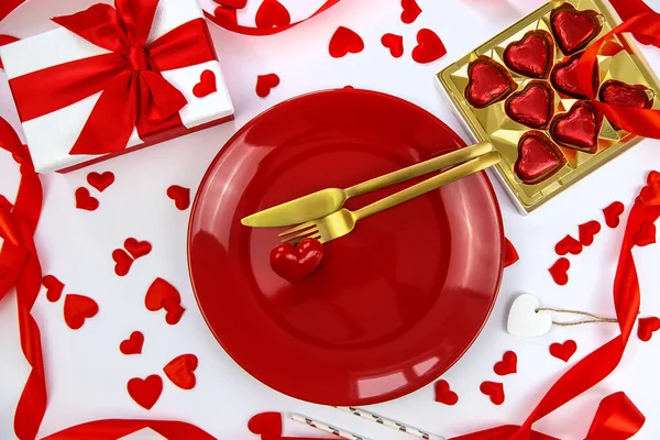 Background isolate with hearts romantic dinner. Valentines Day. Selective focus. — Stock Photo, Image