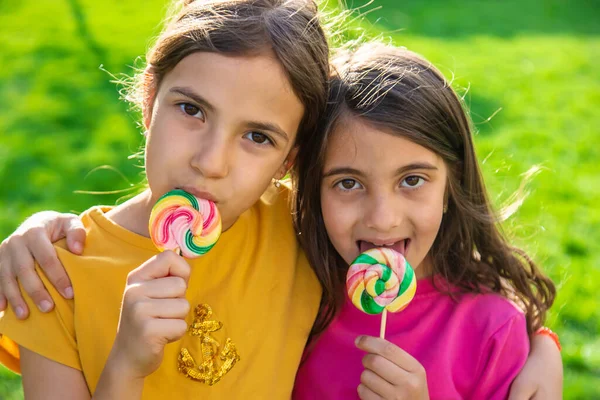 Child Eats Lollipop Park Selective Focus — Stock Photo, Image
