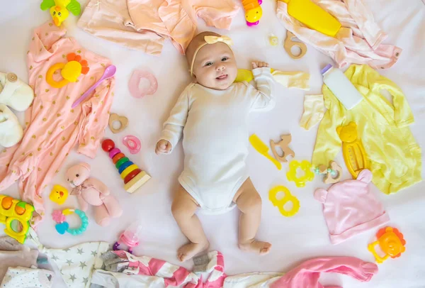 Bambino Con Vestiti Accessori Concentrazione Selettiva Gente Buon Natale Felice — Foto Stock