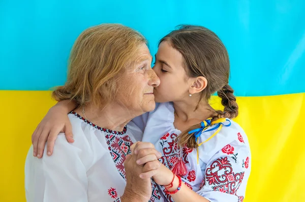 Ukrainische Großmutter Und Enkelin Wyshyvanka Selektiver Fokus Kind — Stockfoto