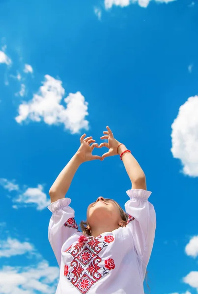 Ukrainian Girl Child Vyshyvanka Selective Focus Kid — Stock Photo, Image