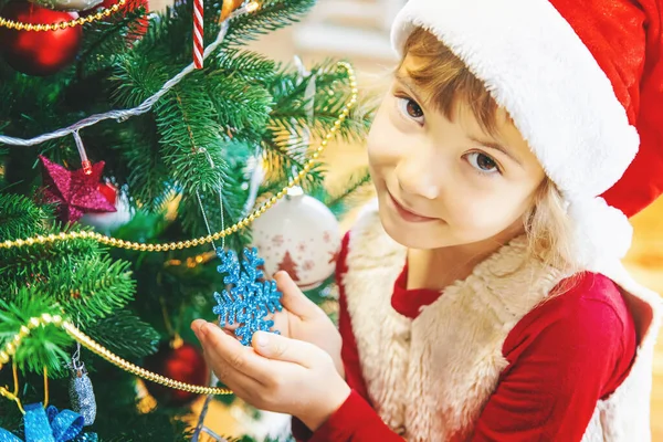 Szczęśliwy Tło Boże Narodzenie Dziecka Choinki Selektywny Fokus Wakacje — Zdjęcie stockowe