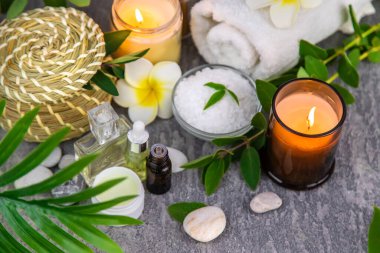 Arka plan spa kozmetik ürünleri, yağlar ve bitkiler. Seçici odaklanma. Doğa.