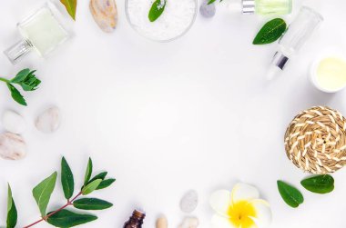 Arka plan spa kozmetik ürünleri, yağlar ve bitkiler. Seçici odaklanma. Doğa.