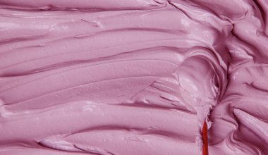 Çamur deseni vücut ve yüz için spa maskesi. Seçici odaklanma. Doğa.