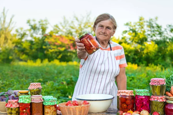 Senior Woman Preserving Vegetables Jars Selective Focus Food — Stockfoto