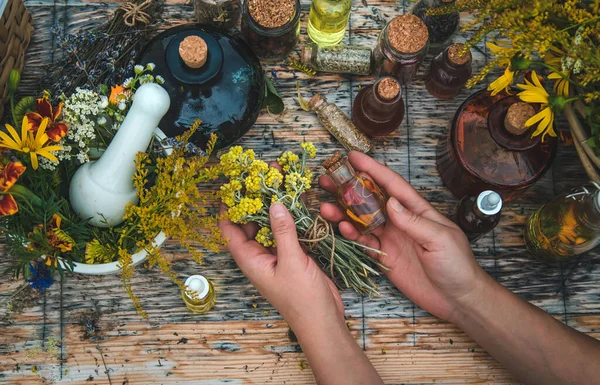 Woman Medicinal Herbs Tinctures Selective Focus Nature — Stock Photo, Image