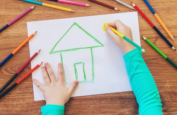 Ziehen Kinderhaus Familie Selektiver Fokus — Stockfoto