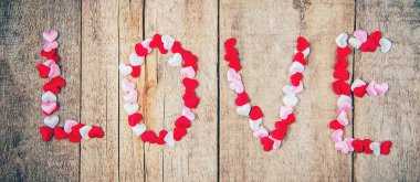 Bayram aşkı teması ve keyifli bir ruh hali üzerine güzel bir geçmiş. Seçici odaklanma. tatiller.