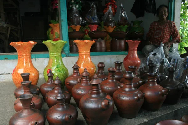 Klaten Indonesien Maj 2010 Keramik Produkter Såsom Klassiska Tekannor Och — Stockfoto