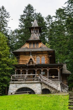 Zakopane, Polonya - 15 Eylül 2022: Jaszczurowka 'da İsa' nın Kutsal Kalbi Şapeli (Kaplica Najswietszego Serca Jezusa w Jaszczurowce) (Zakopane), Polonya.