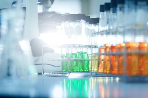 Filas Tubos Ensayo Laboratorio Cristalería Científica Para Productos Químicos Antecedentes —  Fotos de Stock